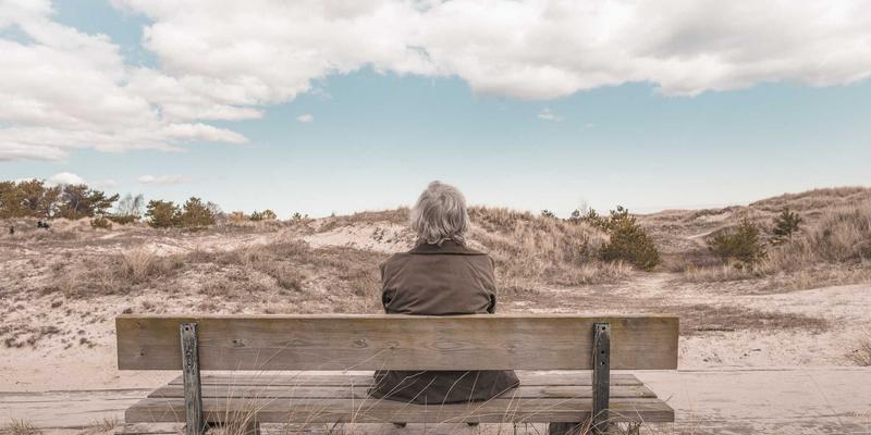 告别隐形过敏源！梦尼园家居防螨全攻略：从床垫革命到日常清洁，打造健康睡眠堡垒