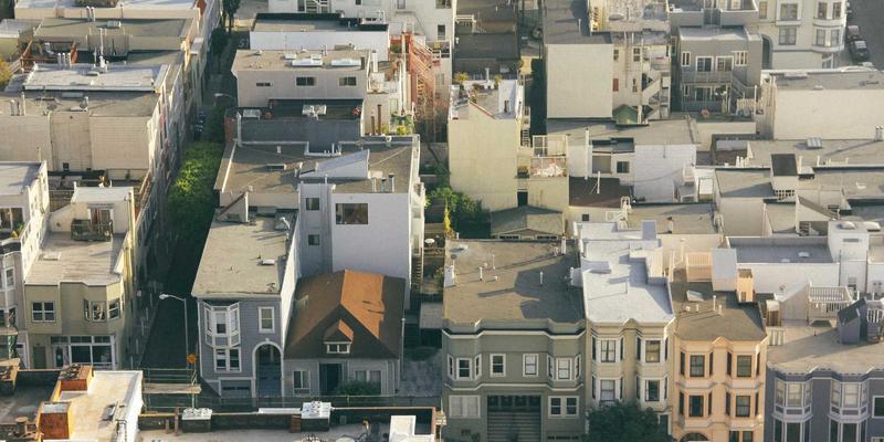 地毯清洁革命:宠物家庭与过敏人群的深度养护指南与神器评测