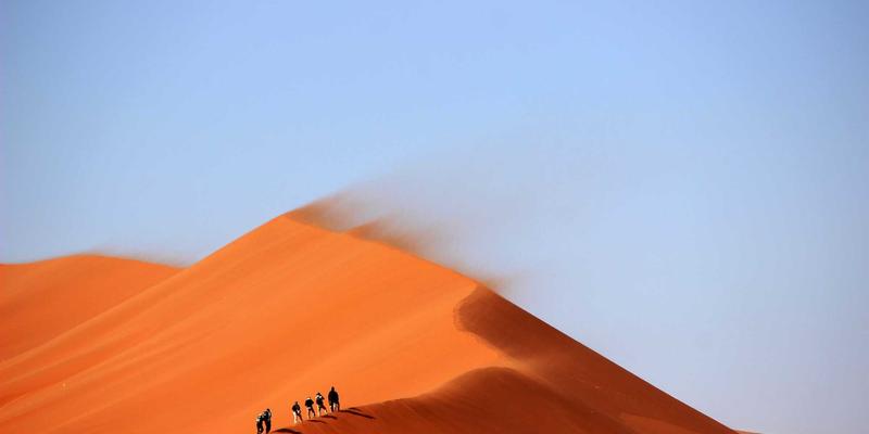 家居香氛的科学与艺术：从扩香方式到场景搭配的全方位指南